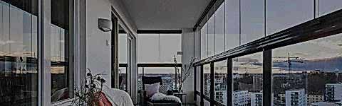 KATLANIR CAM BALKON