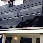 cam balkon giyotinli