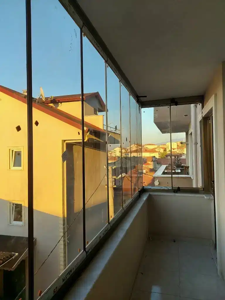 Pimapen Balkon mu Cam Balkon mu